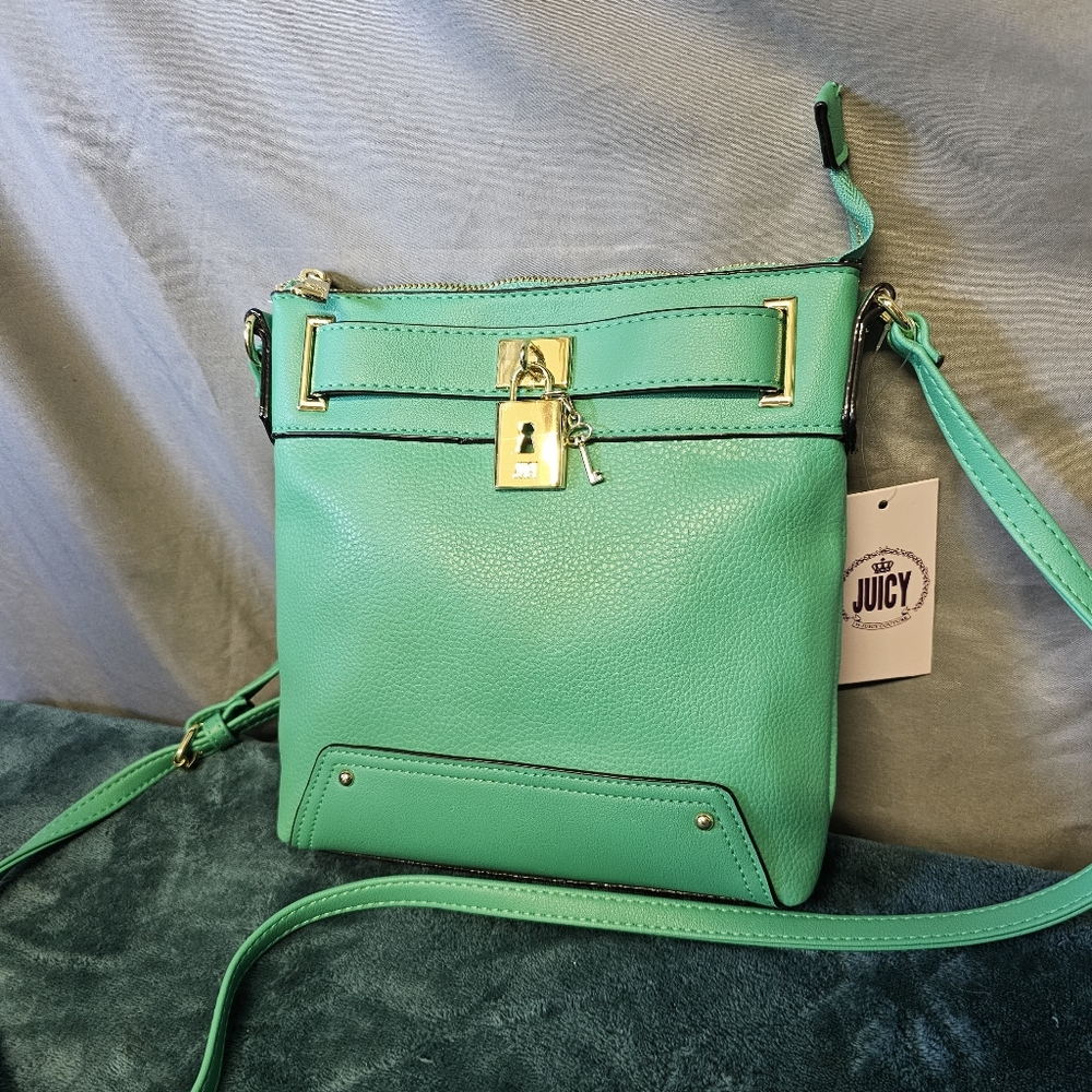 NEW Juicy Couture Under Lock & Key  Kelly Green Crossbody Bucket Purse MSRP $60